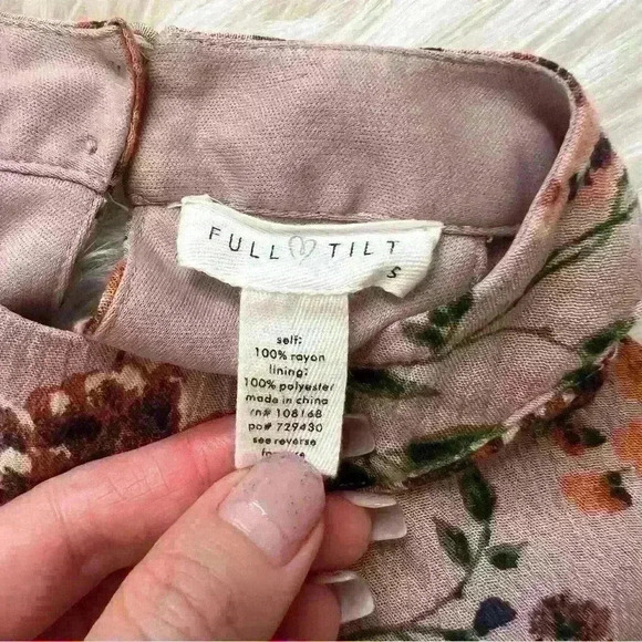 Full Tilt Purple Floral Keyhole Romper Small - Picture 4 of 8